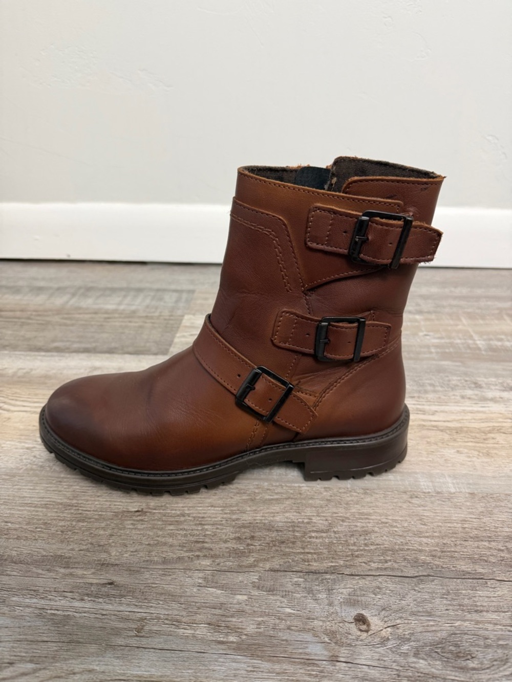 Bootlegger Made in Portugal Astra Buckled Moto Boots Leather-Size 9 NEW w/o box
